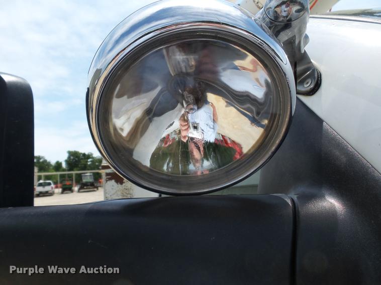 image for item K3274 2008 Dodge Ram 5500 bucket truck