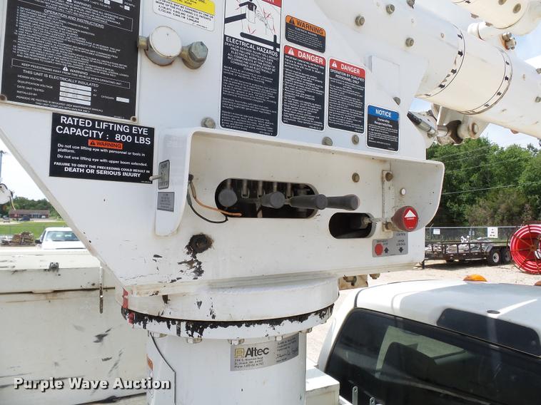 image for item K3274 2008 Dodge Ram 5500 bucket truck