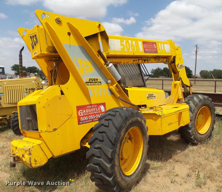 image for item L1517 JCB 506B telehandler