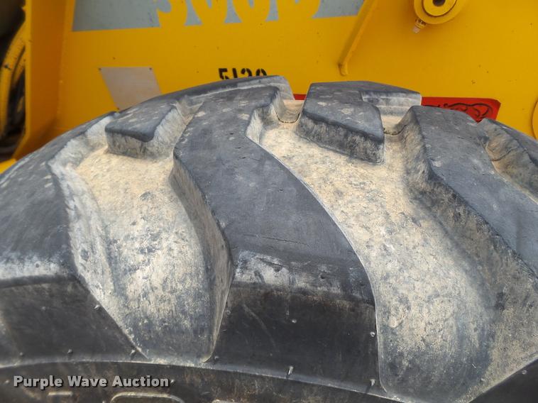 image for item L1517 JCB 506B telehandler