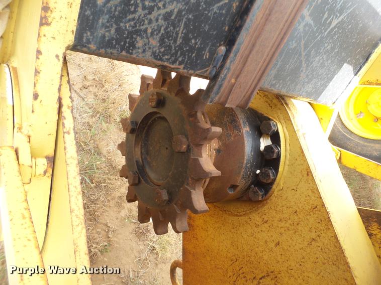 image for item L1518 1991 Vermeer V6050 trencher