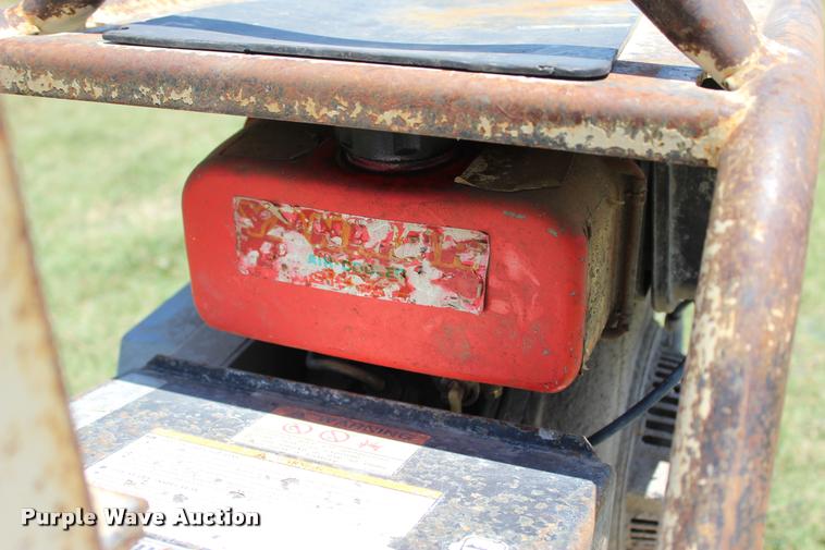 image for item L1966 Ingersoll Rand BXR-200 compactor