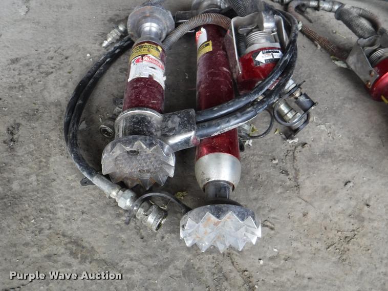 image for item CA9538 Champion rescue equipment