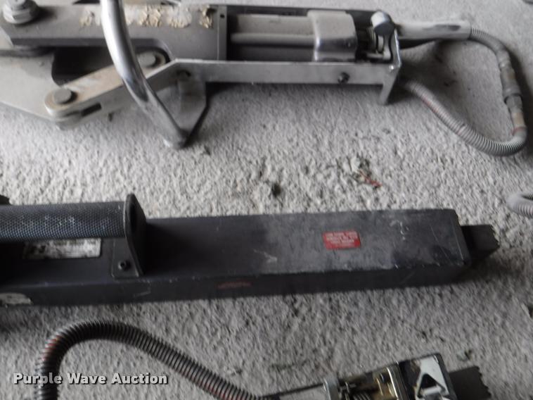 image for item CA9543 Hurst rescue equipment