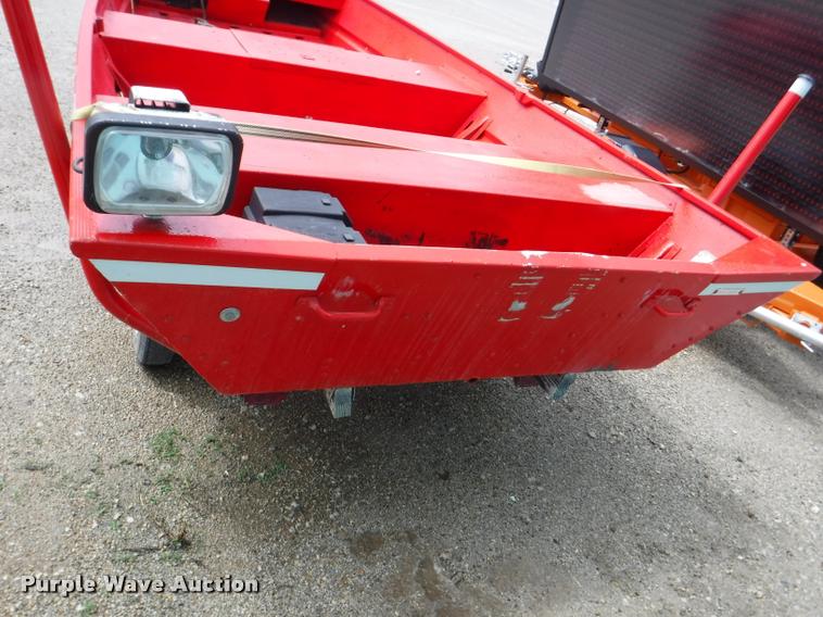 image for item CA9551 1993 boat