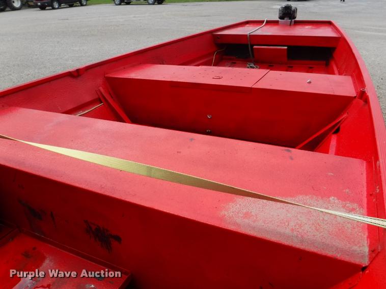 image for item CA9551 1993 boat