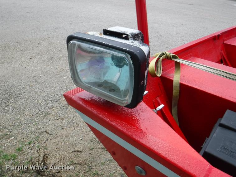 image for item CA9551 1993 boat