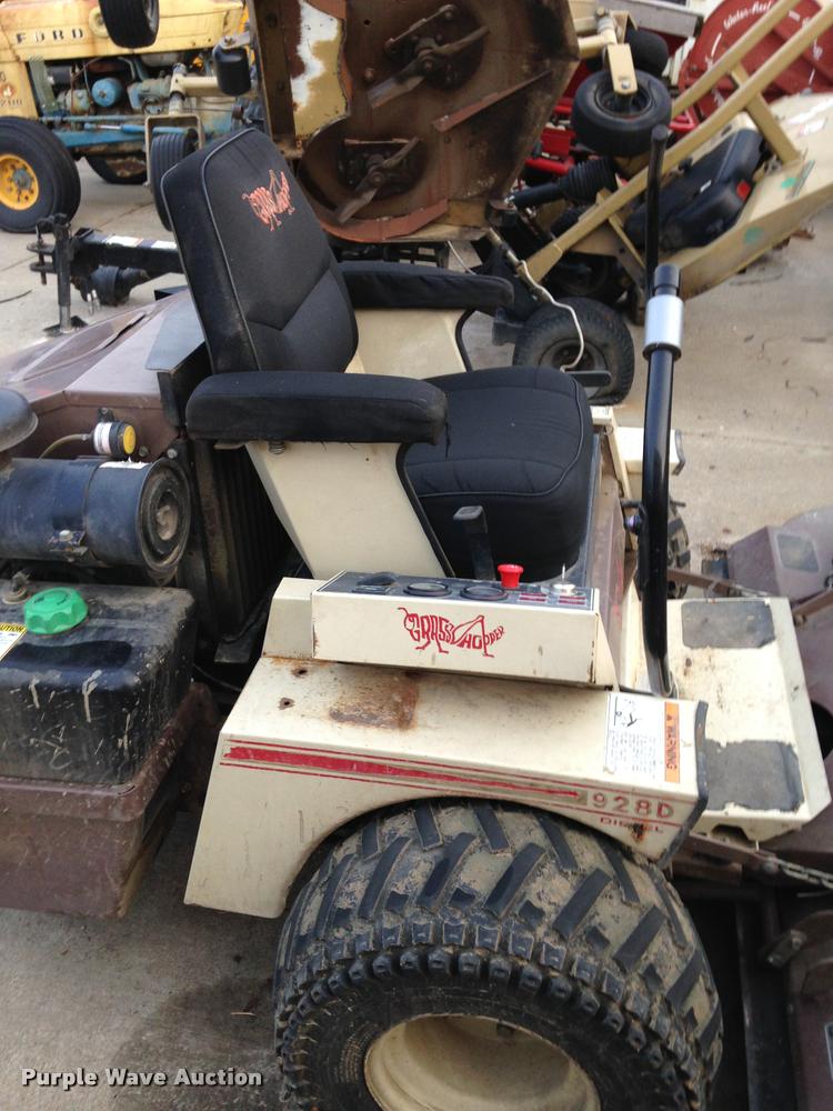 image for item CA9699 Grasshopper 928D lawn mower