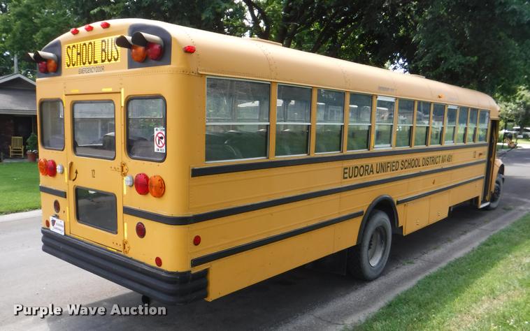 image for item CA9735 1992 International 3800 school bus
