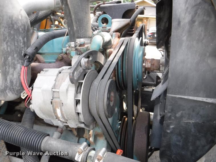 image for item CA9735 1992 International 3800 school bus