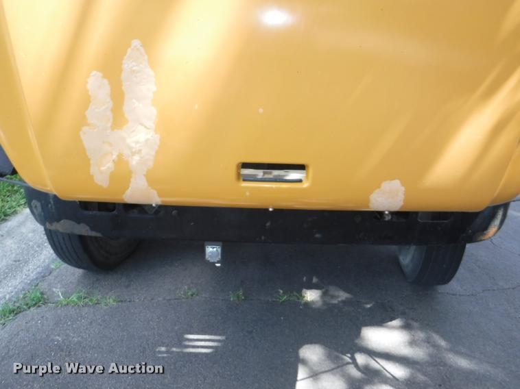 image for item CA9735 1992 International 3800 school bus