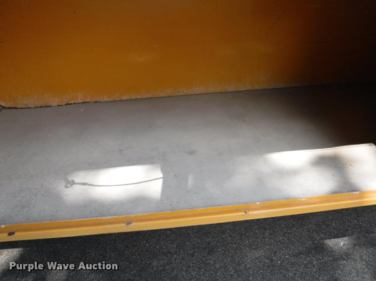 image for item CA9735 1992 International 3800 school bus