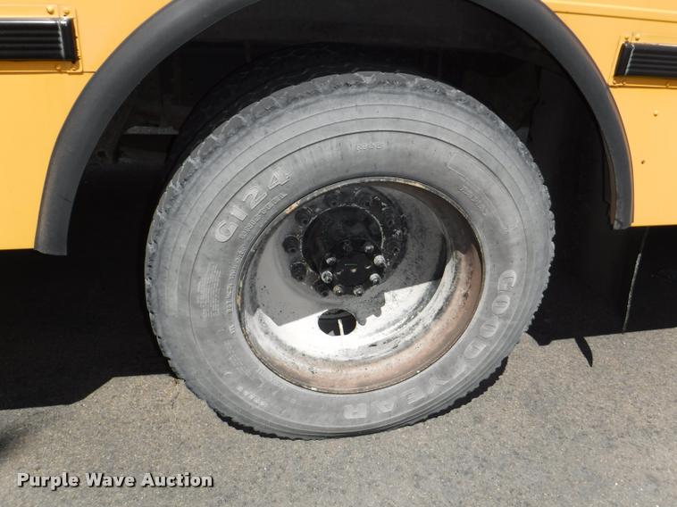 image for item CA9735 1992 International 3800 school bus