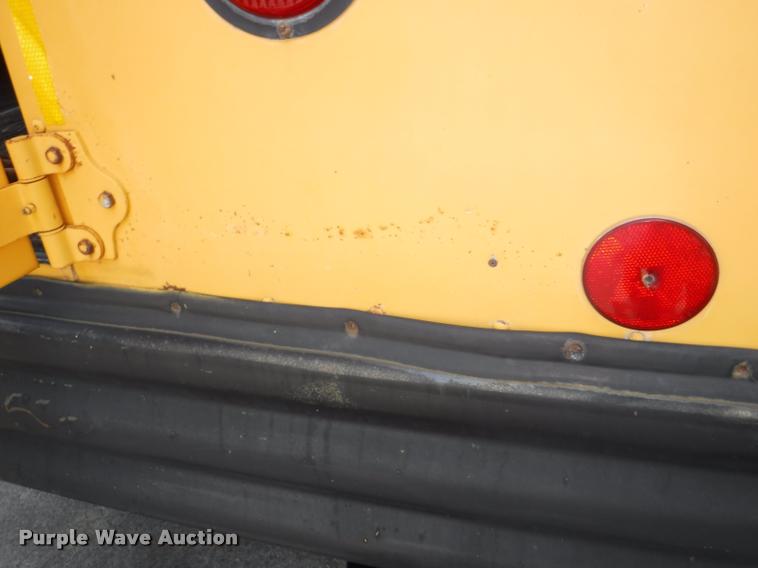 image for item CA9735 1992 International 3800 school bus