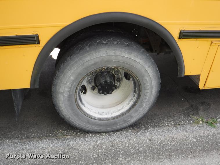 image for item CA9735 1992 International 3800 school bus