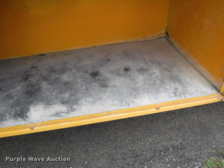 image for item CA9735 1992 International 3800 school bus