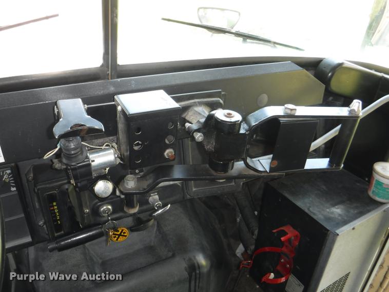 image for item CA9735 1992 International 3800 school bus