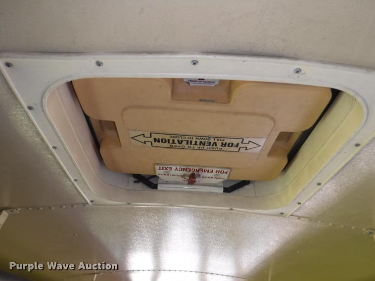 image for item CA9735 1992 International 3800 school bus