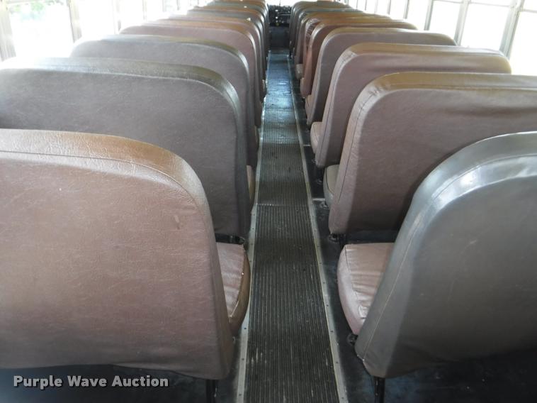 image for item CA9735 1992 International 3800 school bus