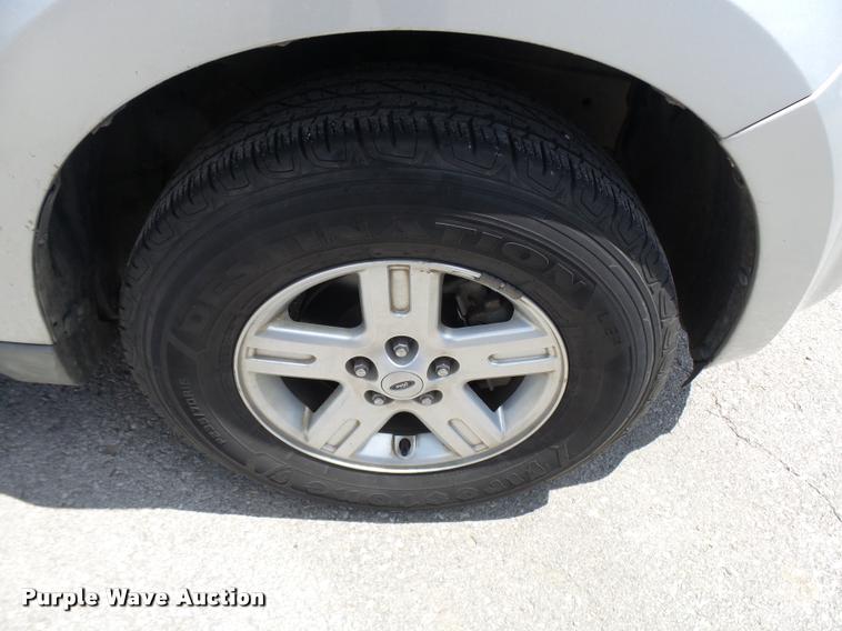 image for item CC9206 2009 Ford Escape Hybrid SUV