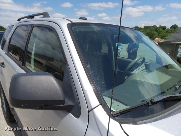 image for item CC9206 2009 Ford Escape Hybrid SUV