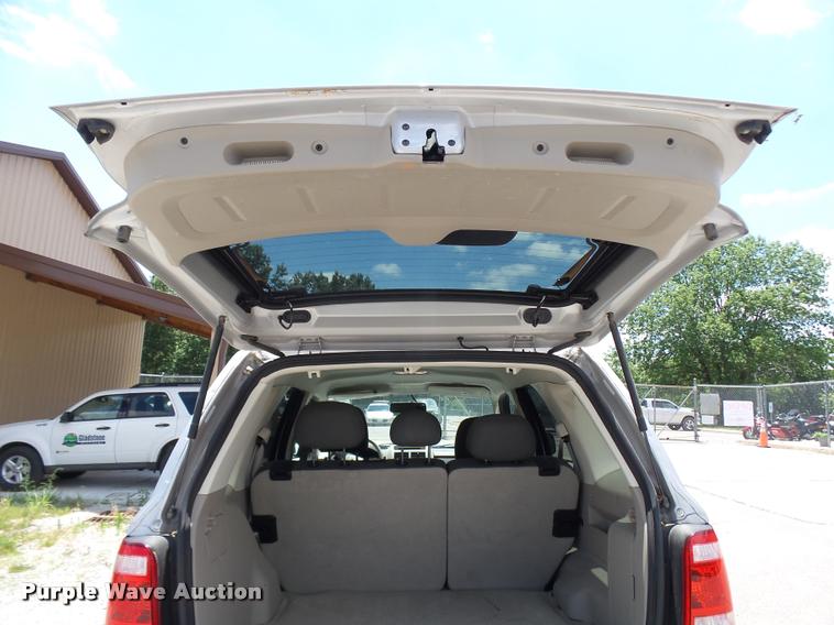 image for item CC9206 2009 Ford Escape Hybrid SUV