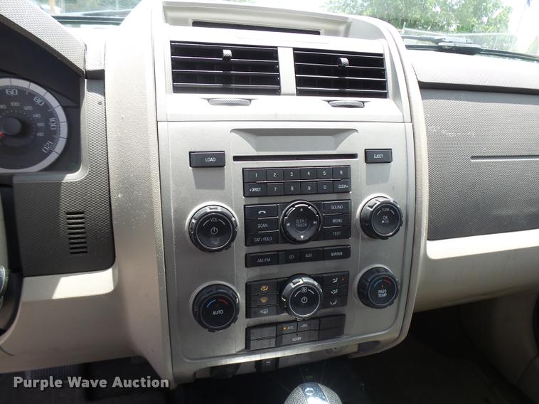 image for item CC9206 2009 Ford Escape Hybrid SUV