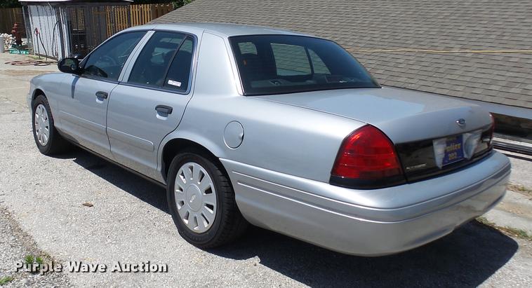 image for item CC9207 2008 Ford Crown Victoria Police Interceptor
