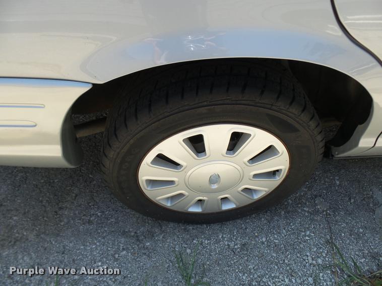 image for item CC9207 2008 Ford Crown Victoria Police Interceptor