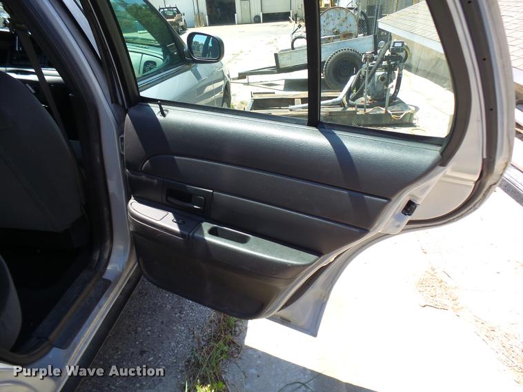 image for item CC9207 2008 Ford Crown Victoria Police Interceptor