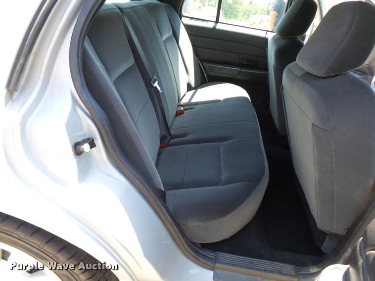 image for item CC9207 2008 Ford Crown Victoria Police Interceptor