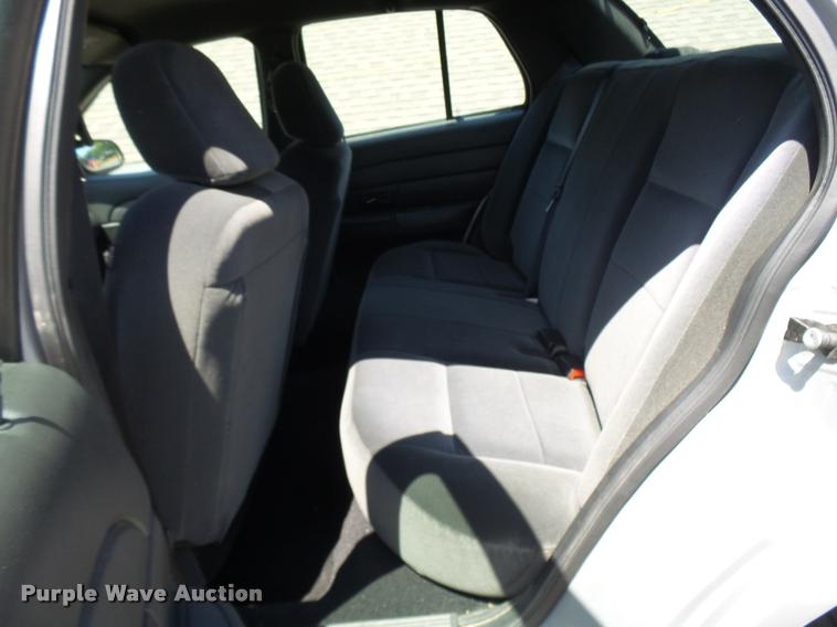 image for item CC9207 2008 Ford Crown Victoria Police Interceptor