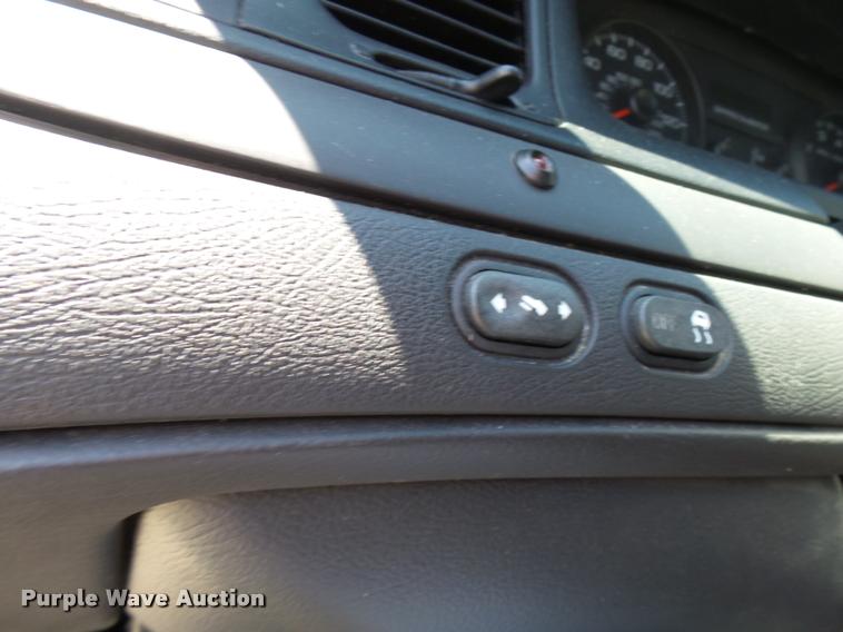 image for item CC9207 2008 Ford Crown Victoria Police Interceptor