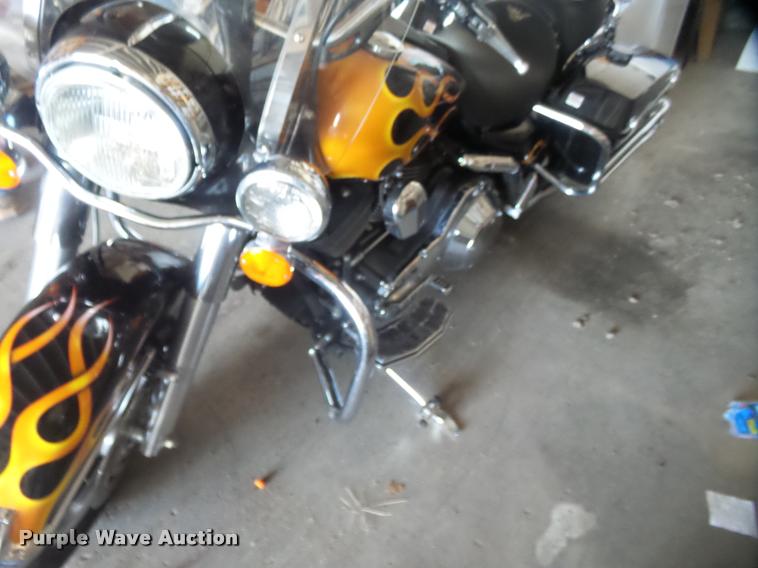 image for item DA5571 2004 Harley Davidson FLHPI Road King Police motorcycle