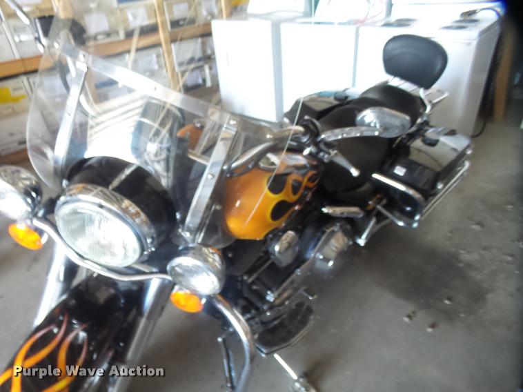 image for item DA5571 2004 Harley Davidson FLHPI Road King Police motorcycle