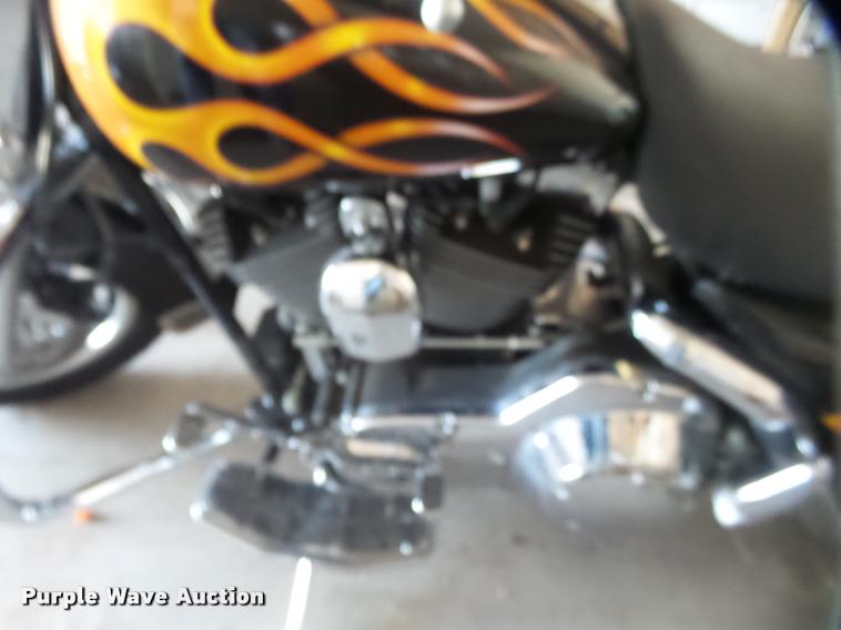 image for item DA5571 2004 Harley Davidson FLHPI Road King Police motorcycle