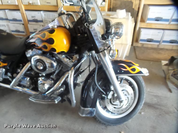 image for item DA5571 2004 Harley Davidson FLHPI Road King Police motorcycle