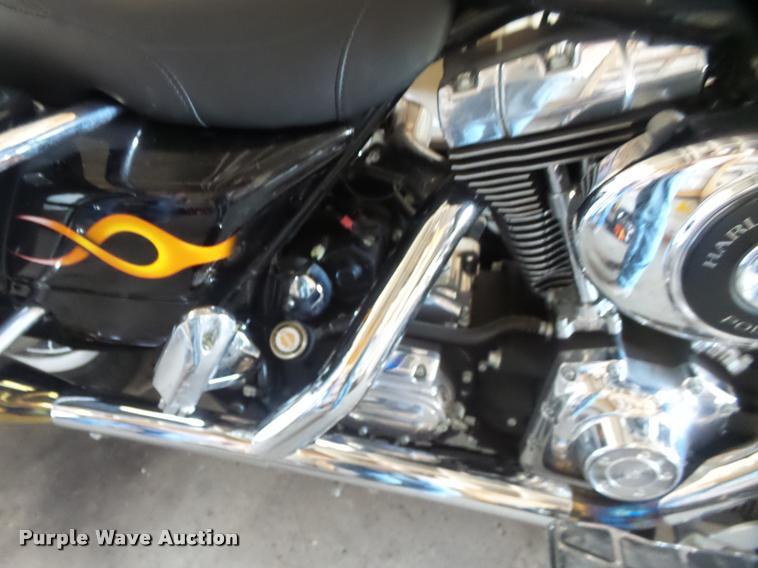 image for item DA5571 2004 Harley Davidson FLHPI Road King Police motorcycle