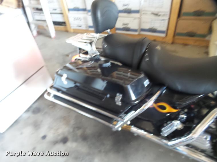 image for item DA5571 2004 Harley Davidson FLHPI Road King Police motorcycle