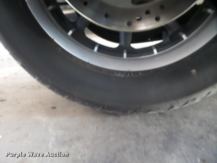 image for item DA5571 2004 Harley Davidson FLHPI Road King Police motorcycle