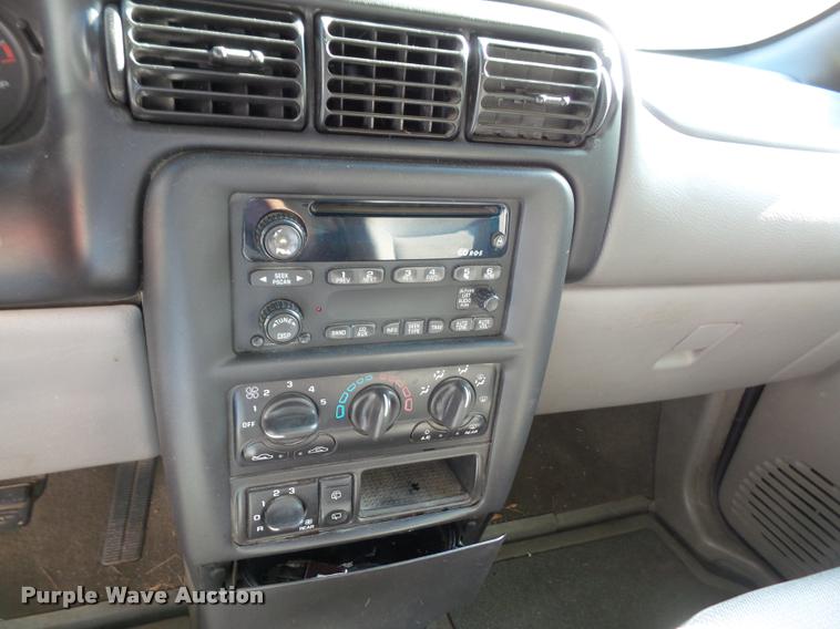 image for item DA6440 2003 Chevrolet Venture van
