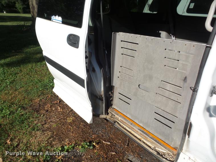 image for item DA6440 2003 Chevrolet Venture van