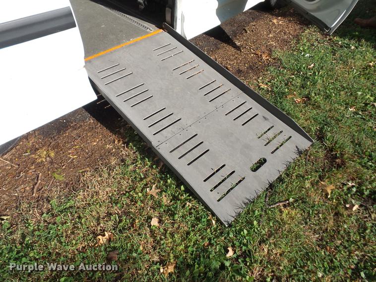 image for item DA6440 2003 Chevrolet Venture van