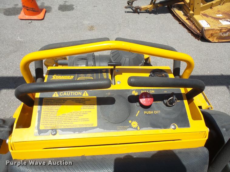 image for item DA6463 2010 Wright Stander W5ZK52 lawn mower