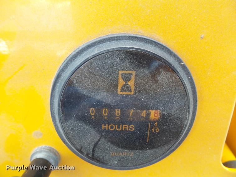 image for item DA6463 2010 Wright Stander W5ZK52 lawn mower