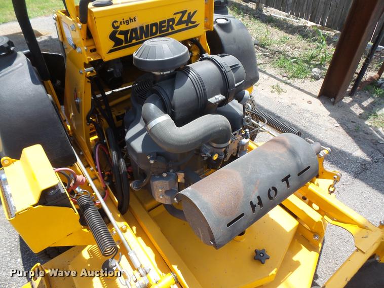 image for item DA6463 2010 Wright Stander W5ZK52 lawn mower