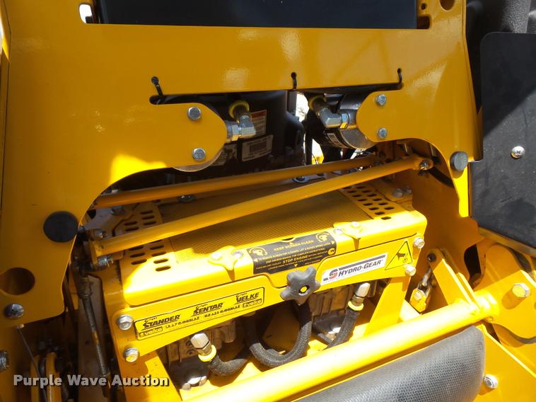 image for item DA6463 2010 Wright Stander W5ZK52 lawn mower