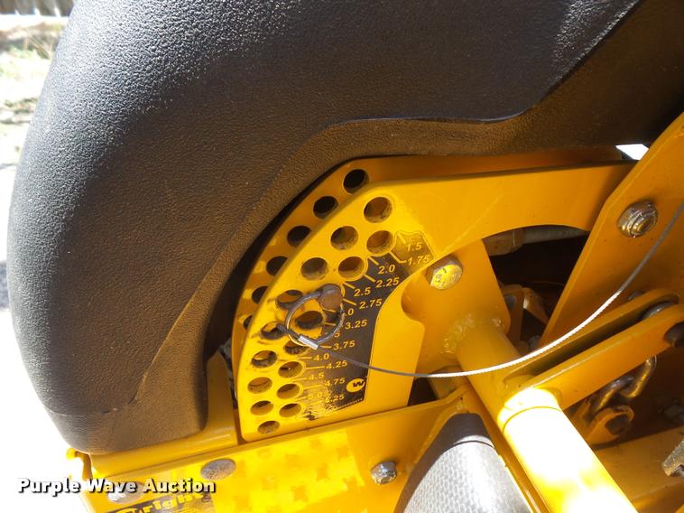 image for item DA6463 2010 Wright Stander W5ZK52 lawn mower