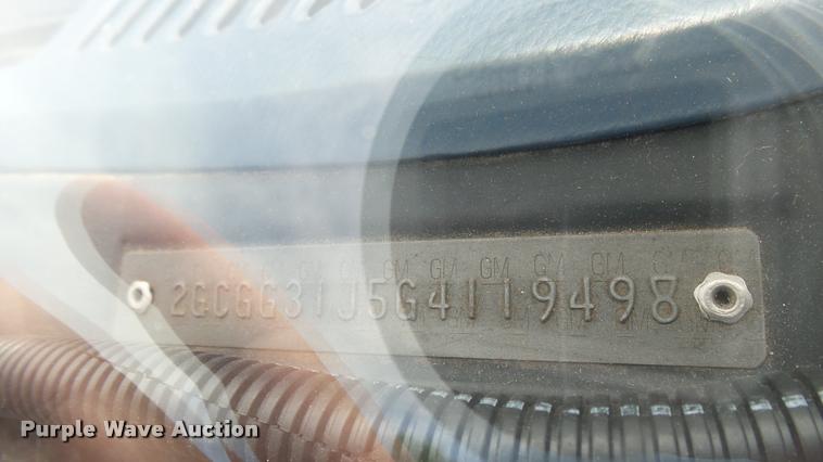 image for item DA7939 1986 Chevrolet G30 utility van