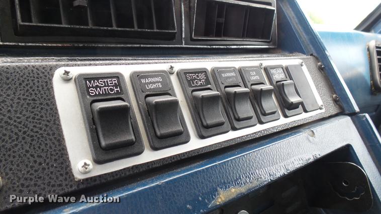 image for item DA7939 1986 Chevrolet G30 utility van